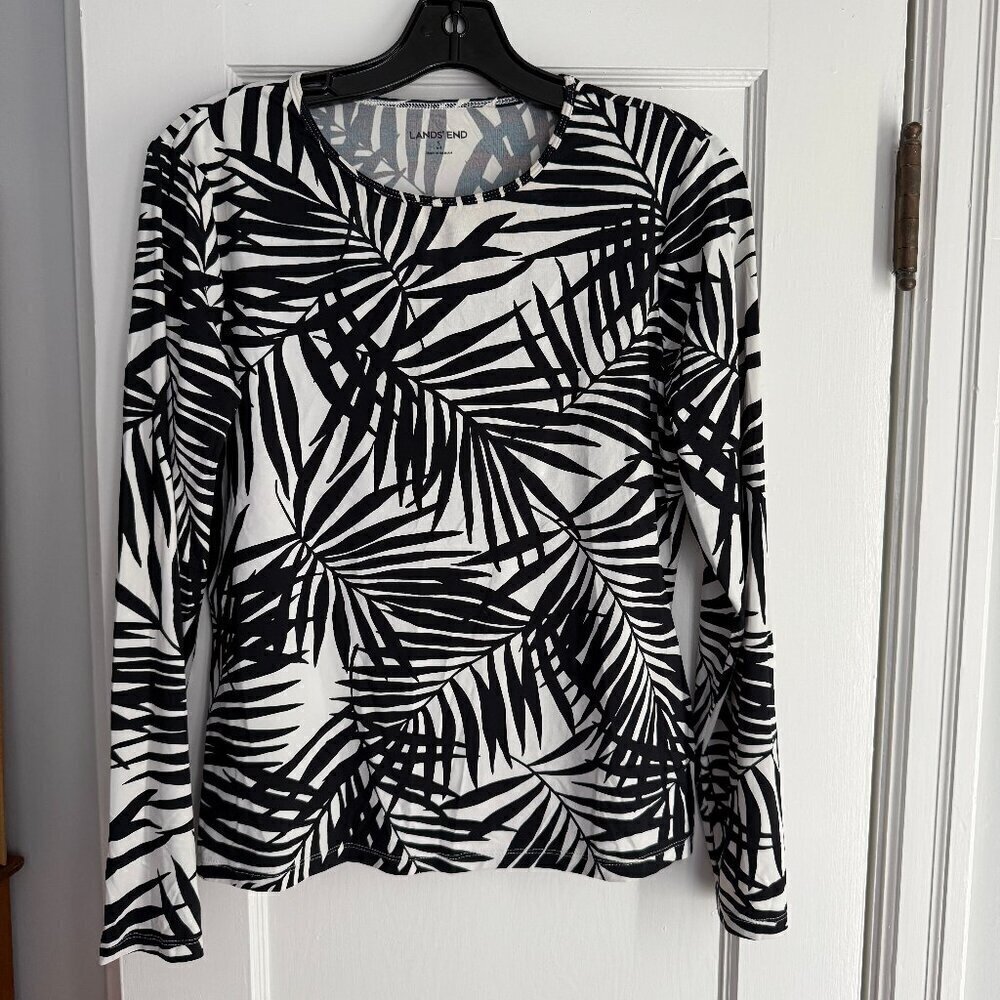 Women’s Long Sleeve Rash Guard Swim Tee | UPF 50 | Size Small 6-8